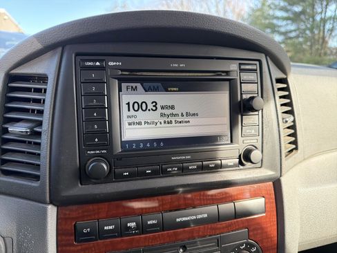 Used 2007 Jeep Grand Cherokee Limited image 16