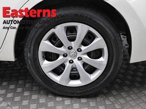 Used 2019 Toyota Corolla LE FWD image 8