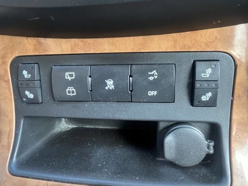 Used 2009 Buick Enclave CXL image 15