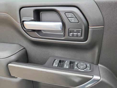 Used 2021 GMC Sierra 1500 AT4 w/ AT4 Premium Package image 22