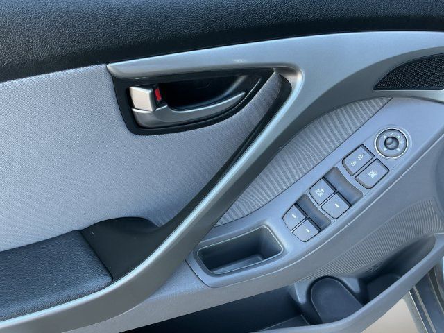 Used 2012 Hyundai Elantra GLS w/ Preferred Pkg 3 FWD image 10