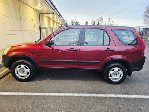 Used 2002 Honda CR-V LX image 2