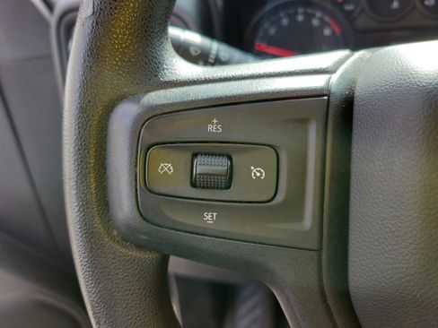 Used 2021 Chevrolet Silverado 1500 Custom image 18