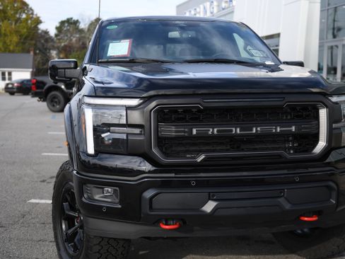 New 2025 Ford F150 Lariat w/ Equipment Group 502A High AWD/4WD image 11