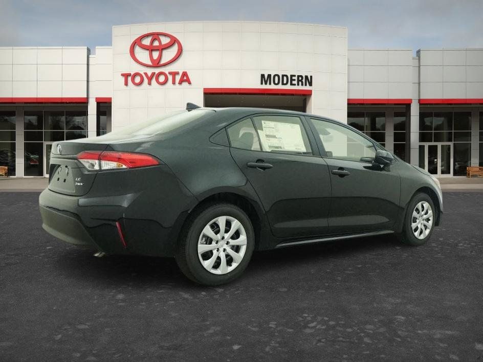 New 2026 Toyota Corolla LE FWD image 17