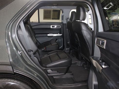 Used 2023 Ford Explorer XLT w/ Equipment Group 202A image 34