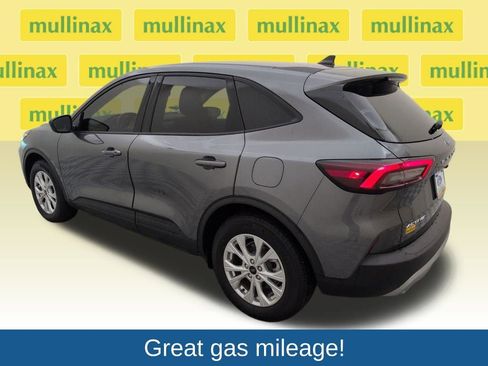 Used 2025 Ford Escape Active image 8