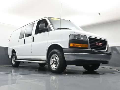 Used 2024 GMC Savana 2500 w/ Driver Convenience Package RWD image 22