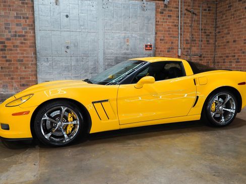 Used 2013 Chevrolet Corvette Grand Sport w/ 3LT Preferred Equipment Group RWD image 8