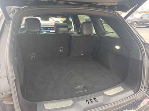 Used 2025 Lincoln Nautilus Reserve w/ Jet Appearance Package image 15