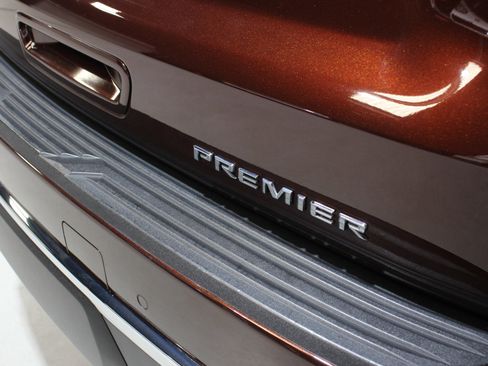 Used 2023 Chevrolet Tahoe Premier image 14