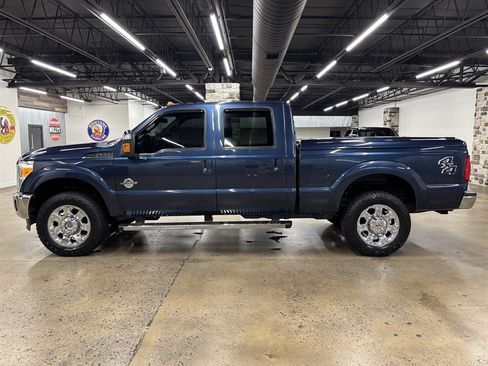 Used 2016 Ford F250 Lariat w/ Lariat Ultimate Package AWD/4WD image 4