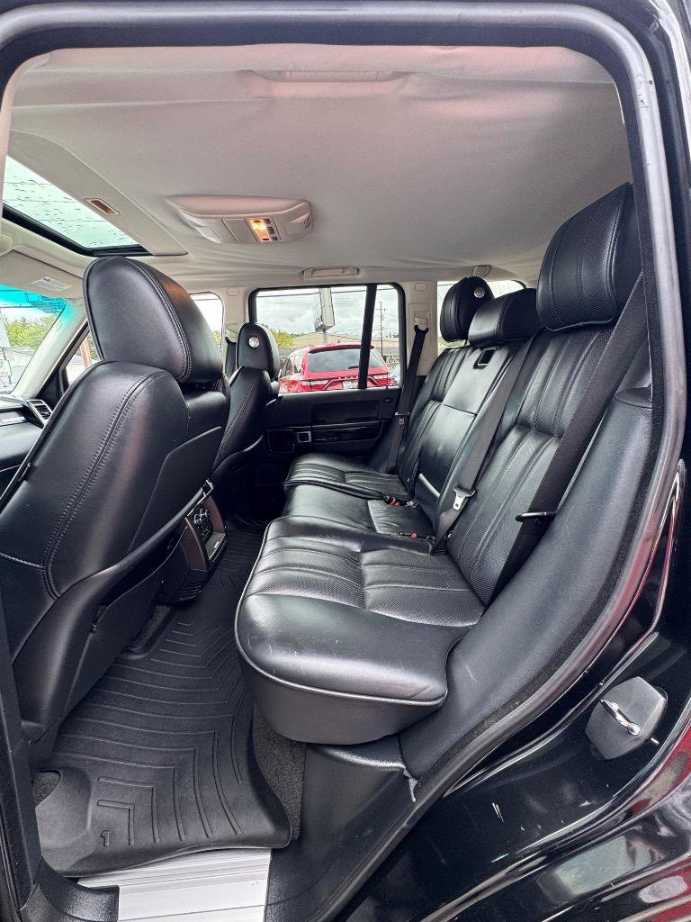 Used 2012 Land Rover Range Rover HSE LUX AWD/4WD image 23