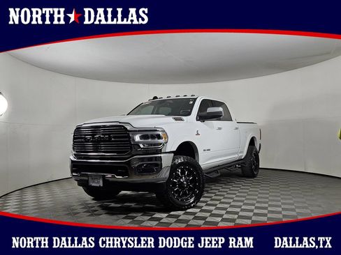Used 2022 RAM 2500 Laramie AWD/4WD image 1