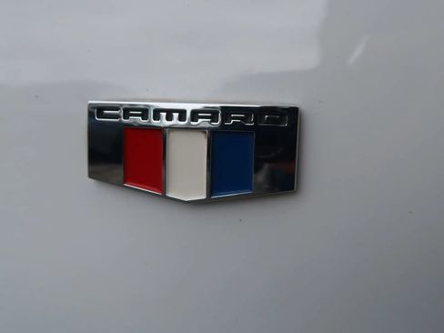 Used 2022 Chevrolet Camaro SS RWD image 39