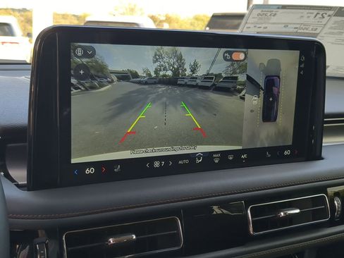 New 2026 Lincoln Aviator Premiere image 16