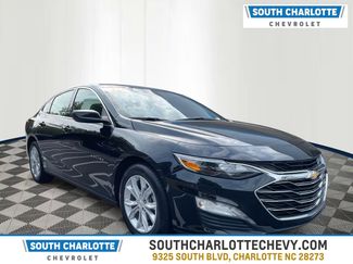 Used 2024 Chevrolet Malibu LT image 1