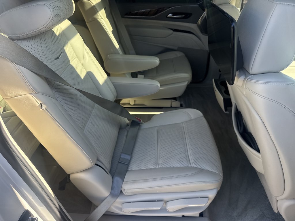Used 2021 Cadillac Escalade ESV Sport Platinum AWD/4WD image 15