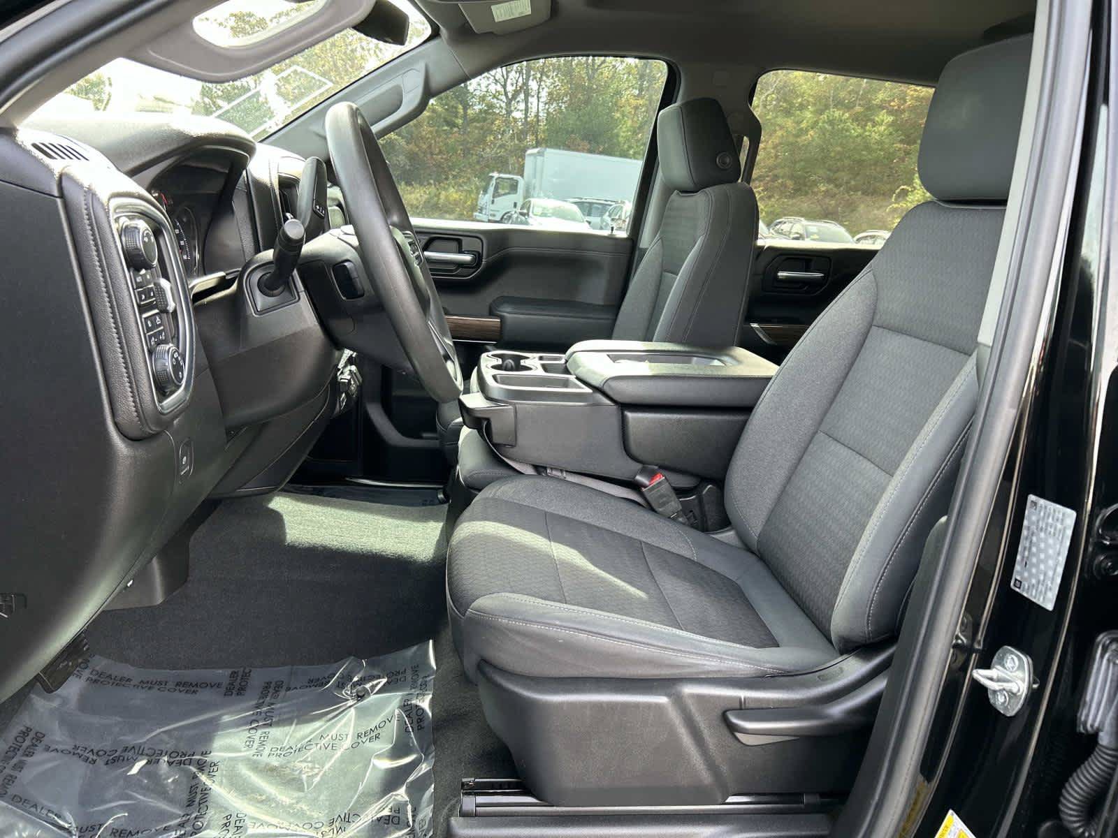 Used 2019 Chevrolet Silverado 1500 RST w/ Z71 Off-Road Package AWD/4WD image 15