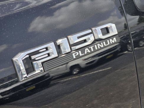 Used 2019 Ford F150 Platinum w/ Equipment Group 701A Luxury AWD/4WD image 11