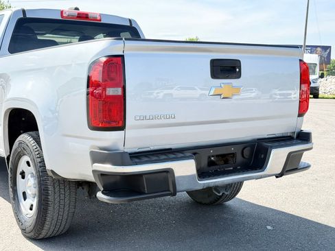Used 2017 Chevrolet Colorado W/T w/ WT Convenience Package RWD image 10