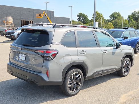 New 2026 Subaru Forester Premium AWD/4WD image 3