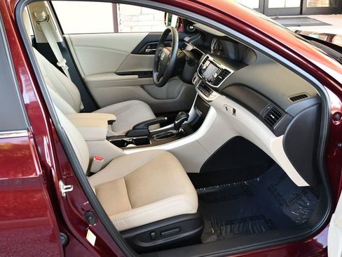 Used 2014 Honda Accord EX-L image 41