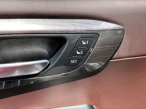 Used 2021 Toyota Highlander Platinum AWD/4WD image 37