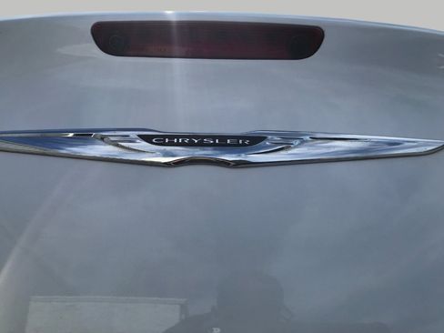 Used 2016 Chrysler 300 S w/ 300S Premium Group AWD/4WD image 21