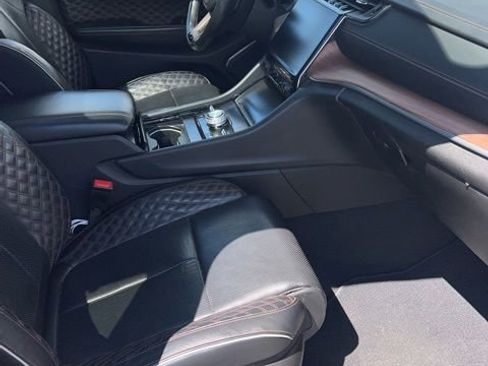 Used 2022 Jeep Grand Cherokee L Summit w/ Advanced Protech Group IV AWD/4WD image 17