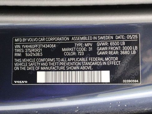 New 2026 Volvo XC90 T8 Ultra w/ Protection Package Premier AWD/4WD image 17