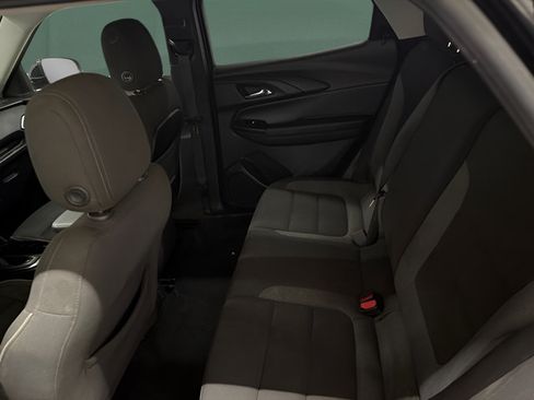 Used 2021 Chevrolet TrailBlazer LT w/ Convenience Package FWD image 13
