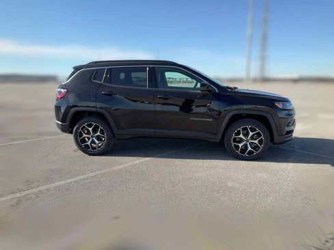 New 2026 Jeep Compass Limited image 14