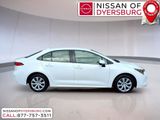 Used 2022 Toyota Corolla LE image 2