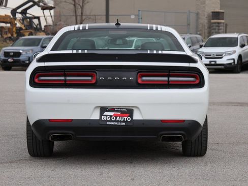 Used 2016 Dodge Challenger R/T Plus image 10