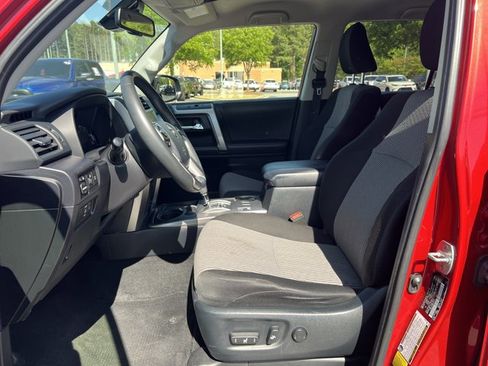 Used 2024 Toyota 4Runner SR5 image 27