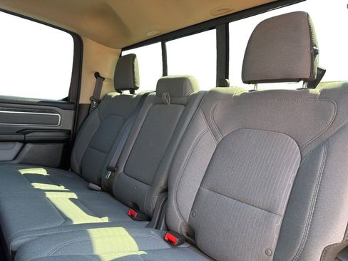 Used 2019 RAM 1500 Big Horn AWD/4WD image 14