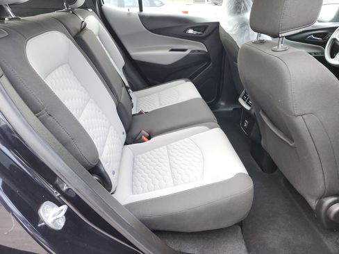 Used 2020 Chevrolet Equinox LS AWD/4WD image 18