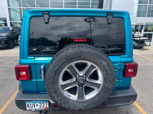 Used 2020 Jeep Wrangler Unlimited Sahara AWD/4WD image 7