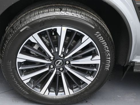 New 2026 Nissan Pathfinder Platinum AWD/4WD image 5