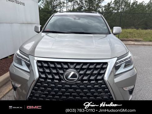 Used 2023 Lexus GX 460 Premium w/ Premium Package AWD/4WD image 3