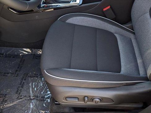 New 2025 Chevrolet TrailBlazer LT w/ Convenience Package image 4