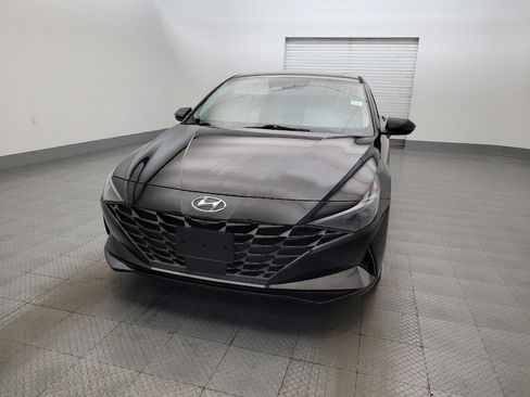 Used 2021 Hyundai Elantra Limited w/ Cargo Package FWD image 15