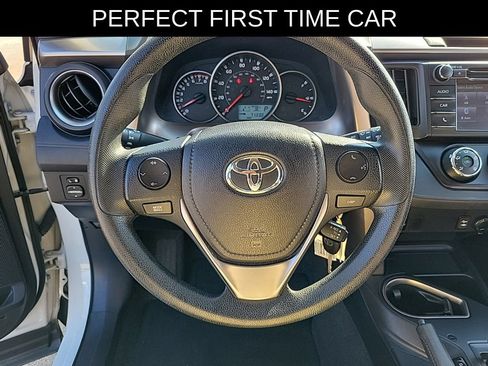 Used 2016 Toyota RAV4 LE FWD image 19