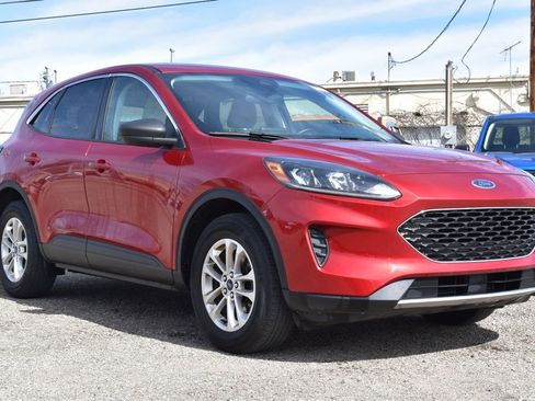 Used 2022 Ford Escape SE w/ Convenience Package image 3