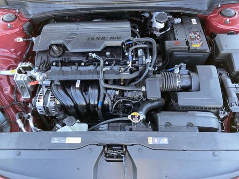 Used 2024 Hyundai Elantra SEL FWD image 27