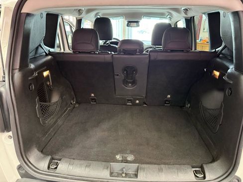 Used 2016 Jeep Renegade Limited AWD/4WD image 21
