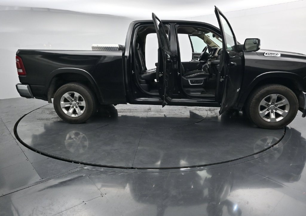 Used 2019 RAM 1500 Laramie AWD/4WD image 27