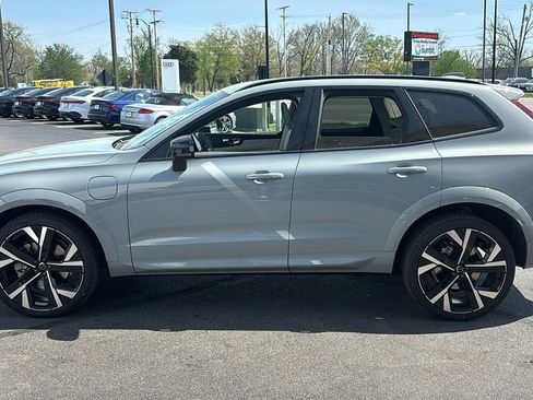 New 2026 Volvo XC60 T8 Ultra w/ Climate Package AWD/4WD image 3