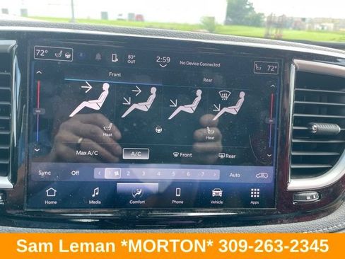Used 2022 Chrysler Pacifica Touring-L FWD image 14